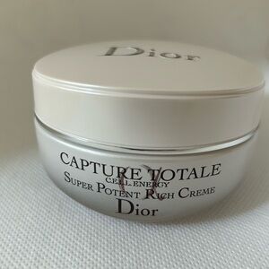 Dior Capture Totale Firming & Wrinkle-Correcting Creme